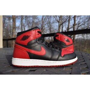 Nike Air Jordan 1 Retro High OG BG 'Bred' 2013  575441-023  Youth Size 6.5Y